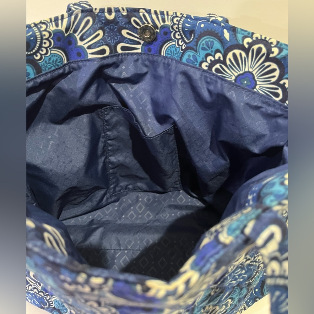 Vera Bradley Blue Floral Quilted Tote - Picture 6 of 9